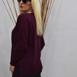 Πλεκτή γυναικεία μπλούζα σε V