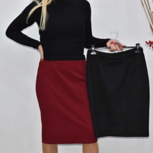 Κλασσική φούστα σε στενή γραμμή κρεπ