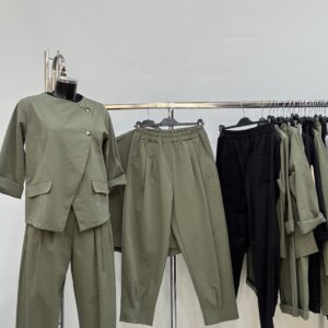 Γυναικείο σετ με παντελόνι και ζακέτα -μπλούζα