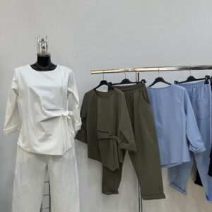 Γυναικείο σετ με παντελόνι και μπλούζα