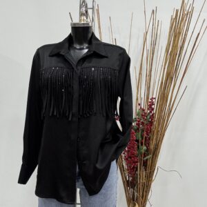 Γυναικείο μαύρο σατέν πουκάμισο με κρόσσια