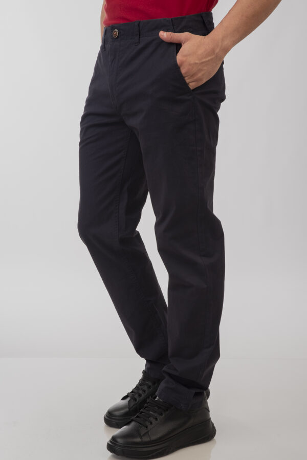 Ανδρικό παντελόνι  navy chinos με μία ζώνη πλεκτή δώρο