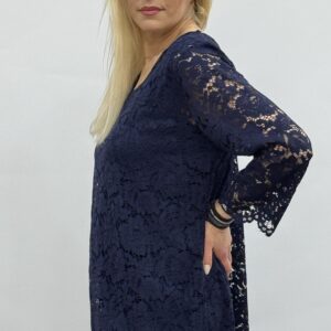 Γυναικεία μπλούζα με δαντέλα κλασική