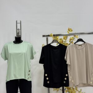 Μπλούζα με γυναικεία με χρυσά κουμπιά