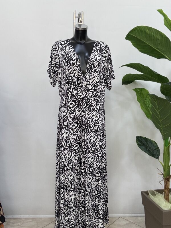 Γυναικείο φόρεμα black white κρουαζέ Plus Size - Image 2