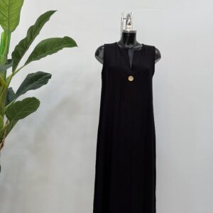 Γυναικείο μαύρο φόρεμα αμάνικο ίσιο