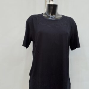 Κλασική μαύρη γυναικεία μπλούζα