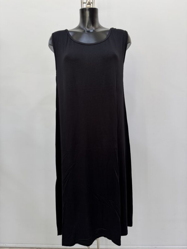 Μαύρο φόρεμα αμάνικο plus size κλασικό  for home and night