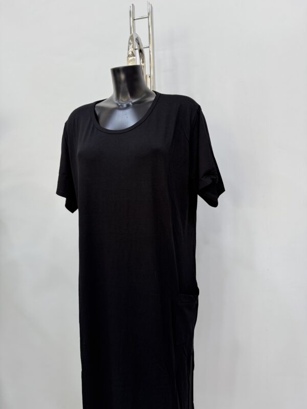 Μαύρο φόρεμα κλασικό αμάνικο με τσέπη plus size  for home and night
