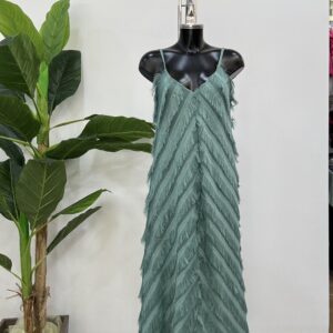 Φόρεμα με κρόσσια σε άλφα γραμμή